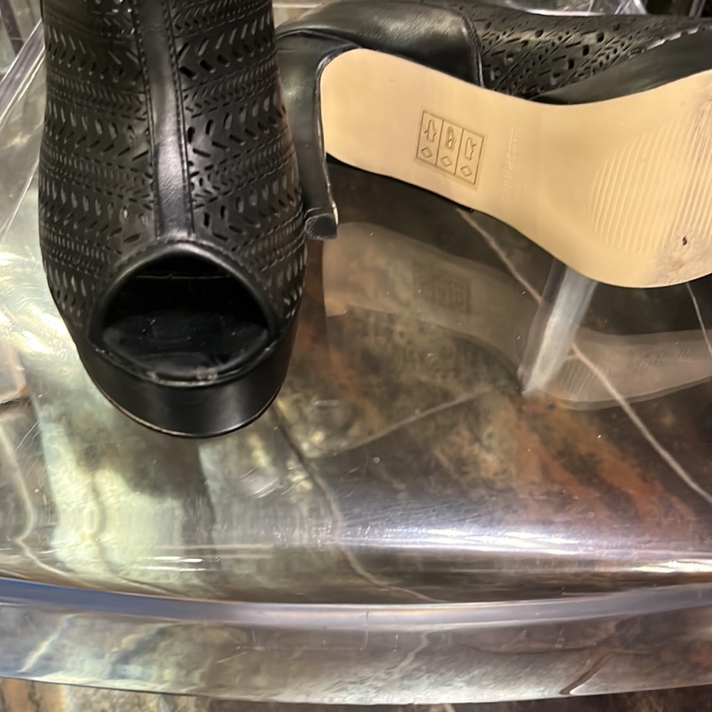 Sharp Shoes - image 4